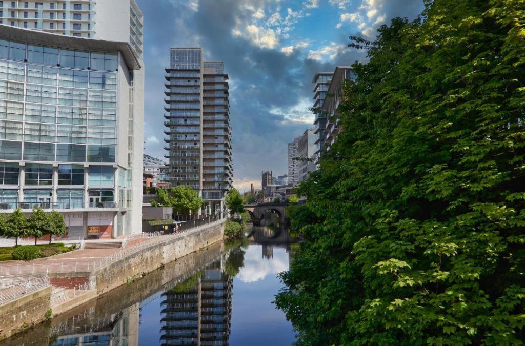 Adelphi Wharf Luxury Apartments Manchester Eksteriør billede