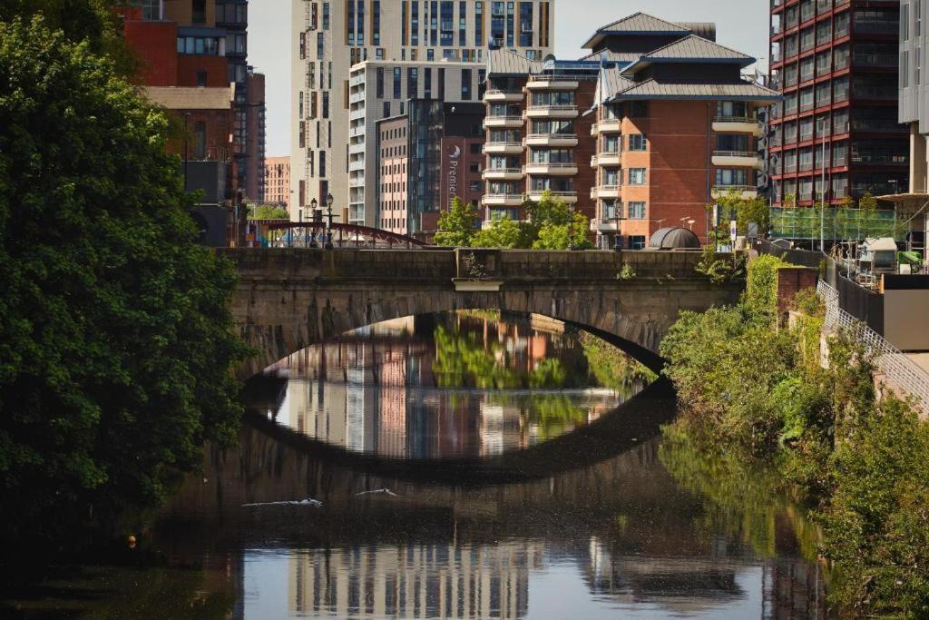Adelphi Wharf Luxury Apartments Manchester Eksteriør billede